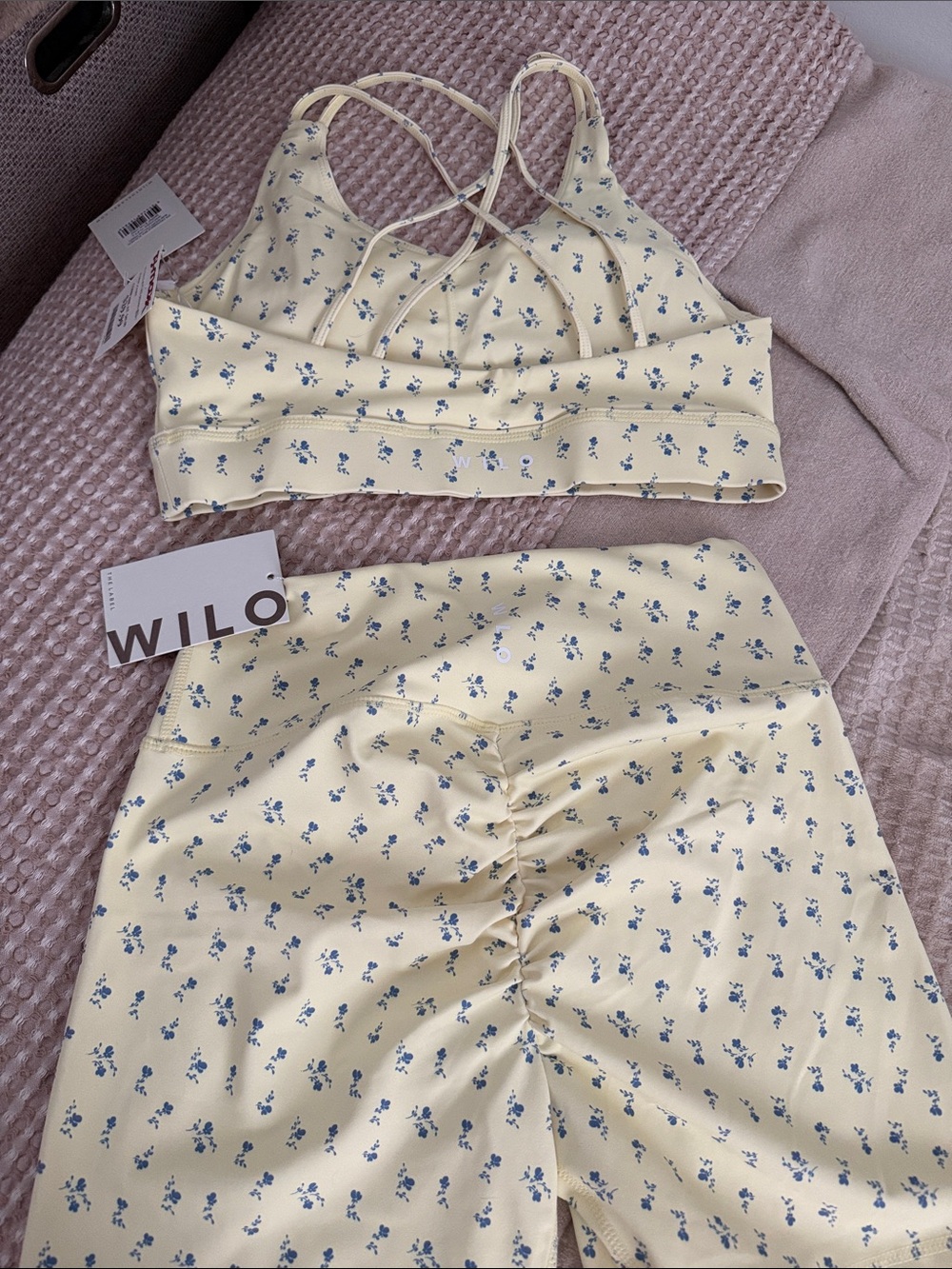 Wilo Butter Yellow Floral Strappy Sports Bra & High-Waist Bike Shorts - Picture 4 of 4